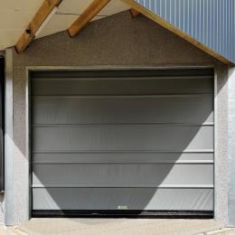 Bisondoor